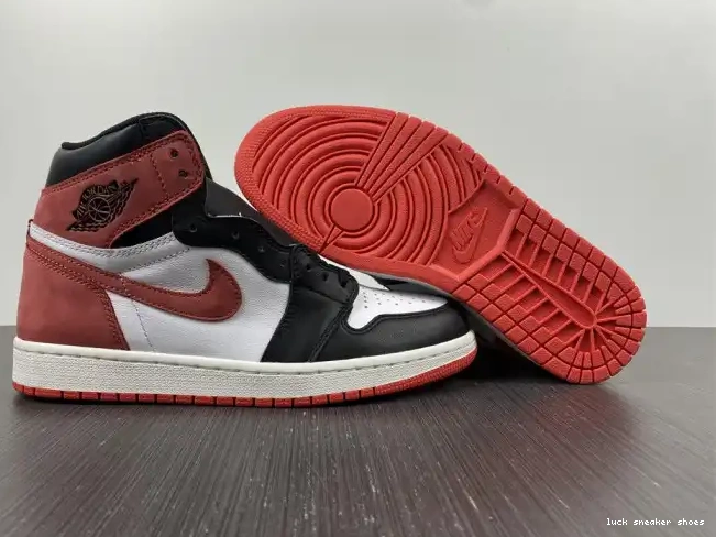 Reps LUCY 'Track High 555088-112 Air Red' Jordan 1 OG Retro 0522